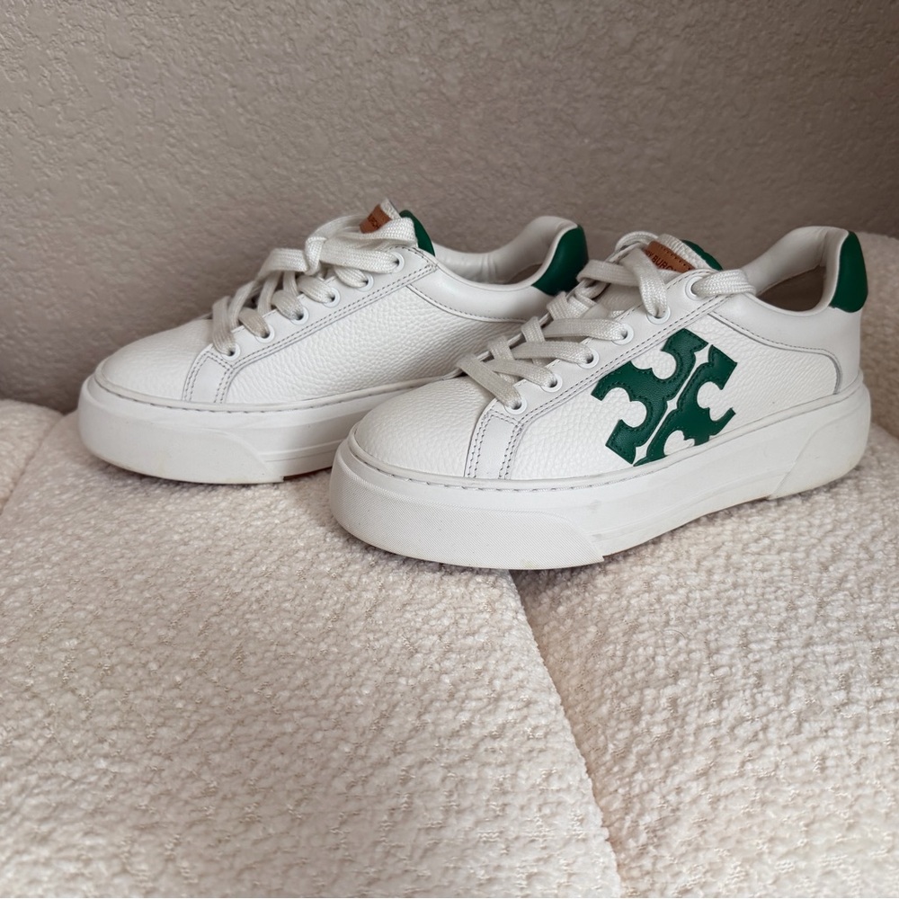 Tory Burch Sneakers 5.5